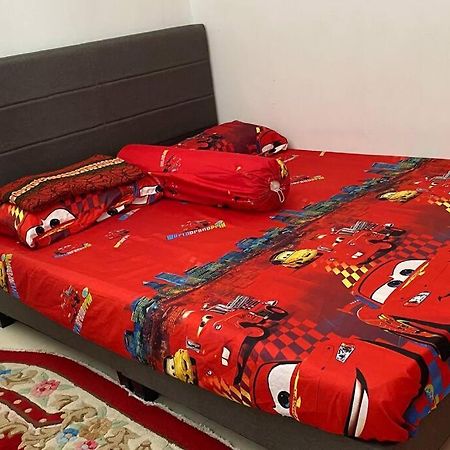 Homestay Delisha Parit Raja Uthm 외부 사진