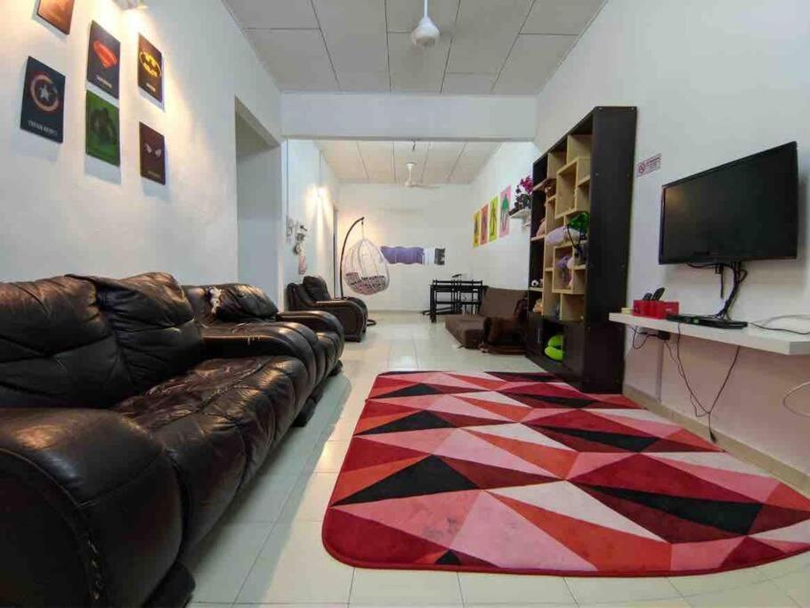 Homestay Delisha Parit Raja Uthm 외부 사진